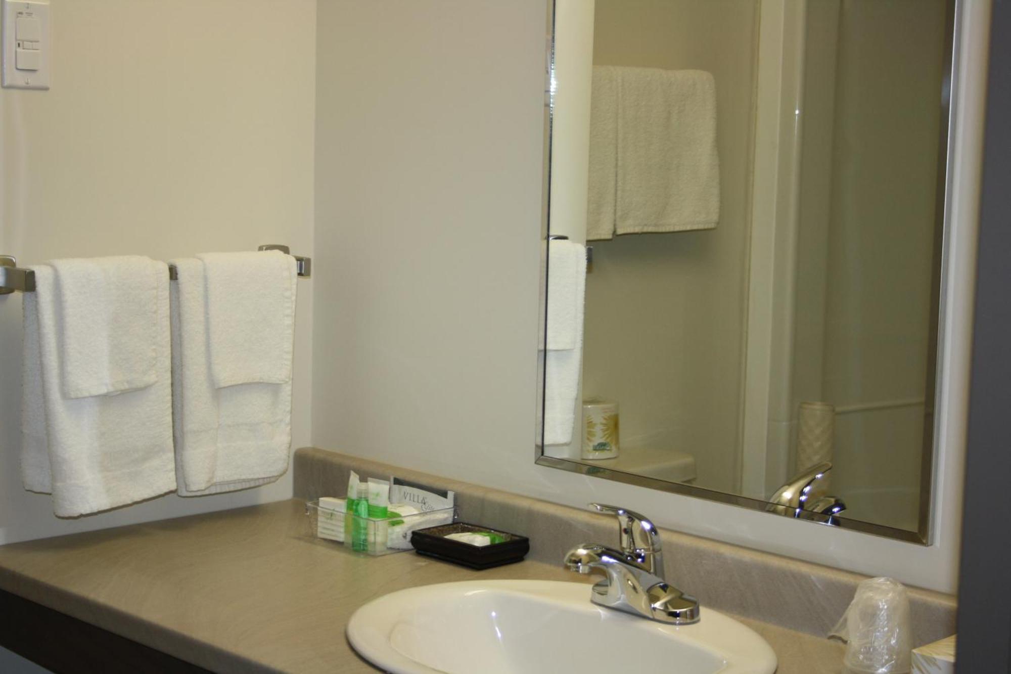 Crossroads Inn & Suites Paradise Room photo