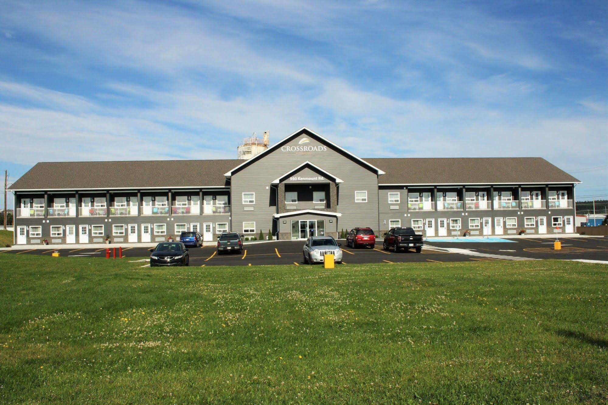 Crossroads Inn & Suites Paradise Exterior photo